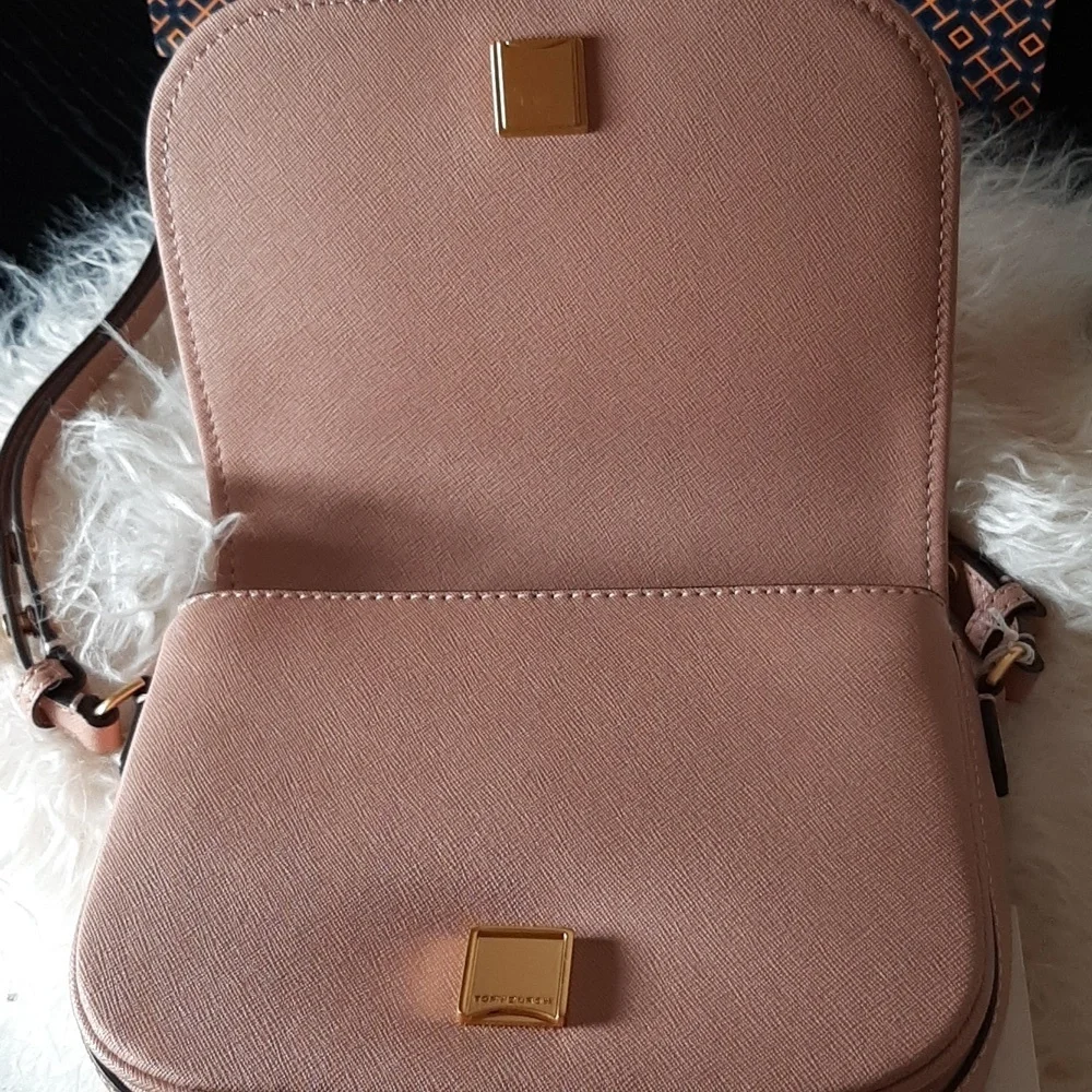 Tory Burch nwts tory